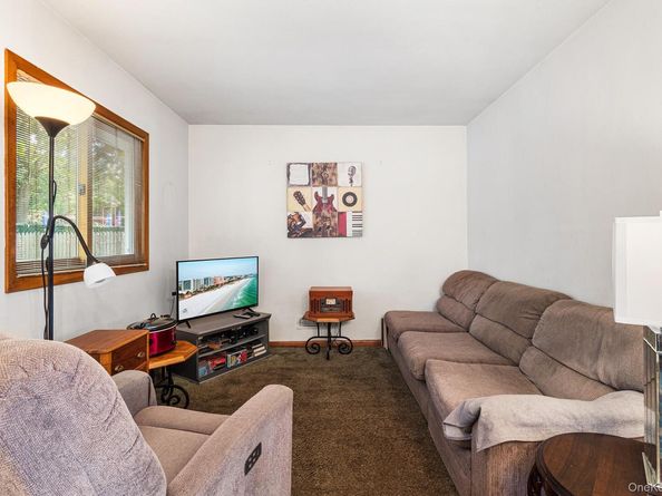 37 Beaumont Drive, Plainview NY 11803