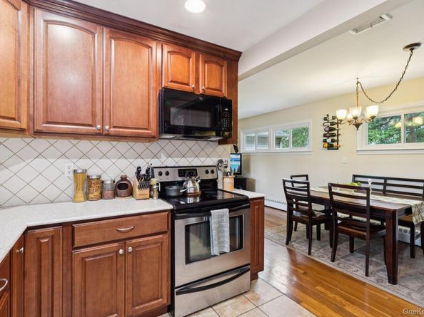 111 Berry Street, Lindenhurst NY 11757