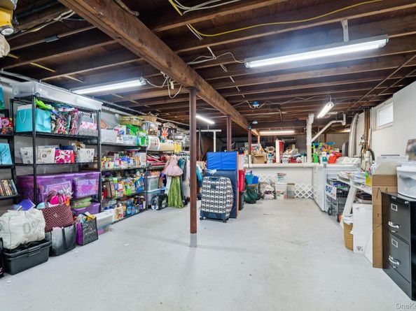 111 Berry Street, Lindenhurst NY 11757