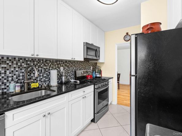 609 Palmer Road 4C, Yonkers NY 10701