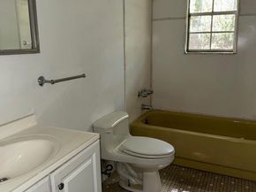 96 Norfleet Lane, Coram NY 11727