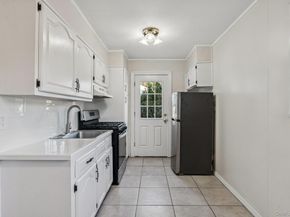 10 Ehler Street, Brentwood NY 11717