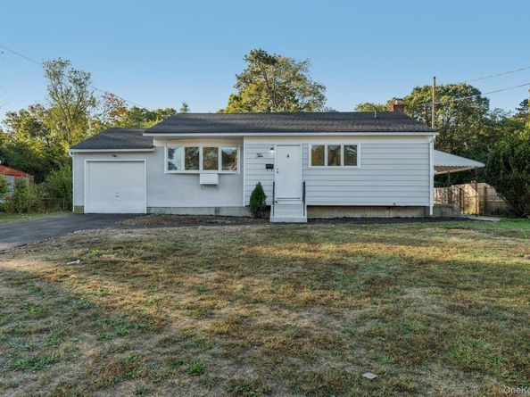 10 Ehler Street, Brentwood NY 11717