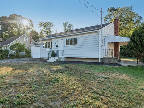 10 Ehler Street, Brentwood NY 11717