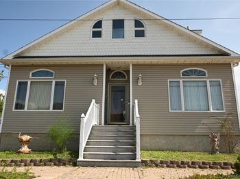 115 Riviera Drive