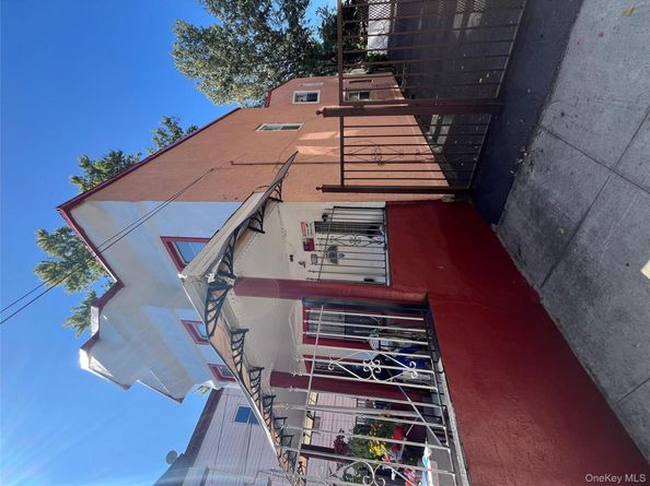 3935 Barnes Avenue, Bronx NY 10466