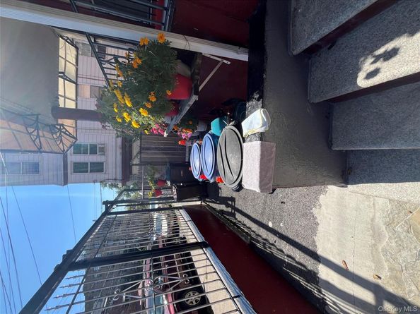 3935 Barnes Avenue, Bronx NY 10466
