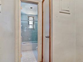 133 Beach 120 Street 2C, Rockaway Park NY 11694