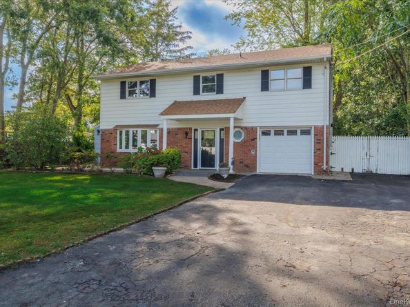 62 Julbet Drive, Sayville NY 11782