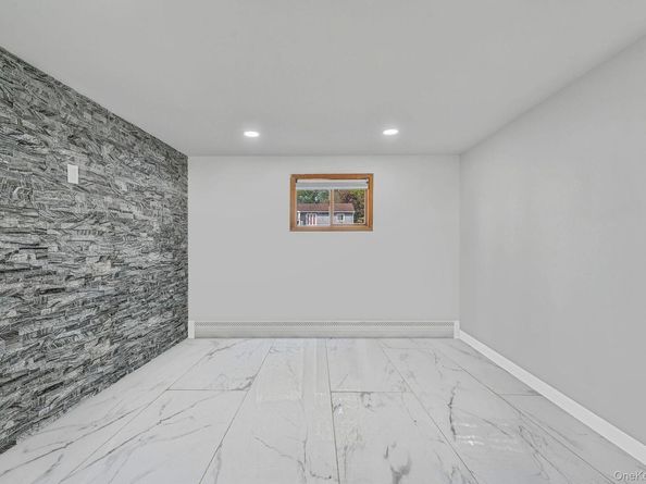 240 Babylon Street, Islip Terrace NY 11752