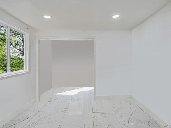 240 Babylon Street, Islip Terrace NY 11752