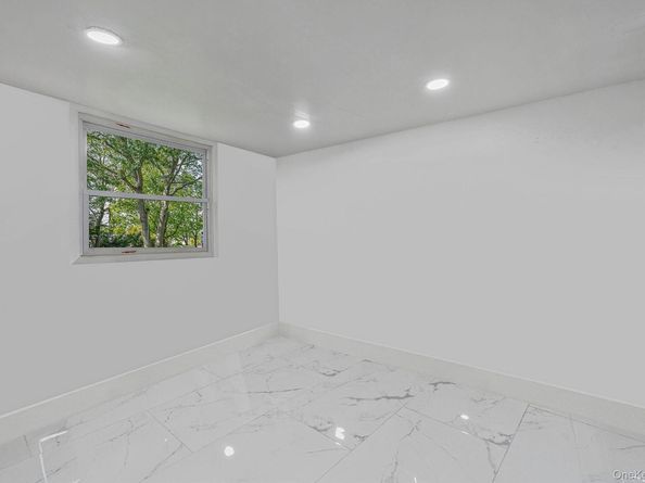 240 Babylon Street, Islip Terrace NY 11752