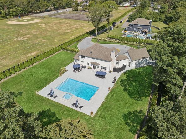 260 Clay Pitts Road, East Northport NY 11731