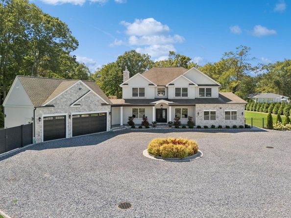 260 Clay Pitts Road, East Northport NY 11731