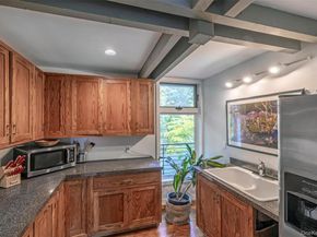 12 Bishop Park Road, Pound Ridge NY 10576