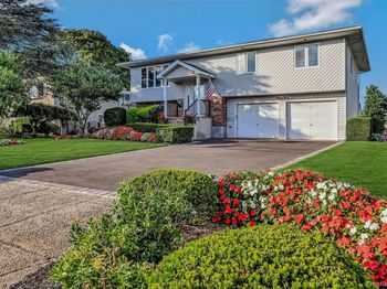35 Manta Court