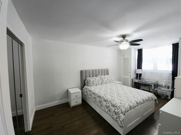 2711 Dewitt Place, Bronx NY 10469