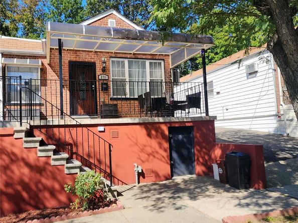 2711 Dewitt Place, Bronx NY 10469