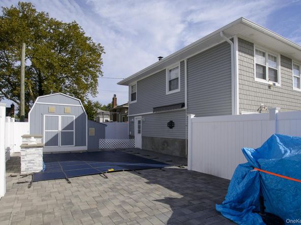 3975 Anne Drive, Seaford NY 11783