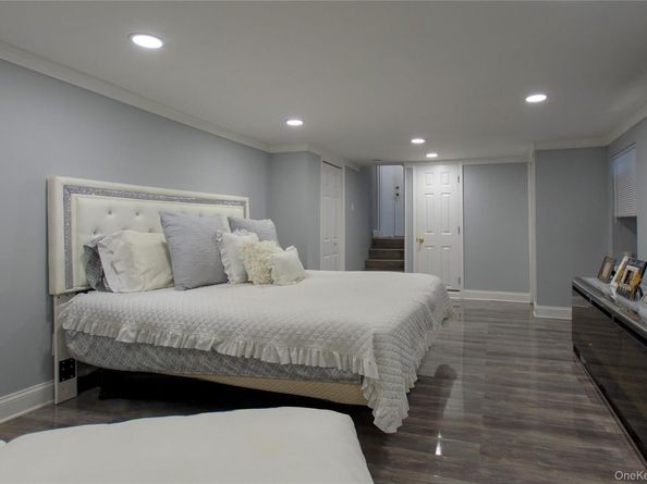 3975 Anne Drive, Seaford NY 11783