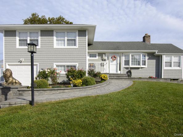 3975 Anne Drive, Seaford NY 11783