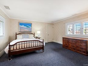 19 Oak Bluff Avenue, Larchmont NY 10538