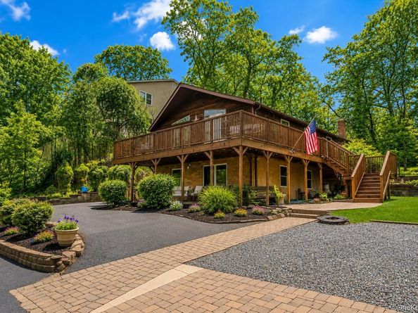 111 Friendship Drive, Rocky Point NY 11778