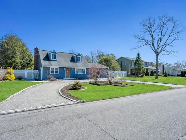 1659 Lincoln Avenue, Bohemia NY 11716