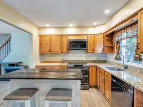 1659 Lincoln Avenue, Bohemia NY 11716