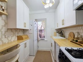 147-15 Village 31 GD, Briarwood NY 11435