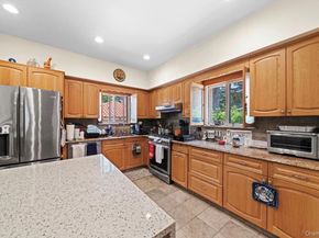16015 13th Avenue, Whitestone NY 11357
