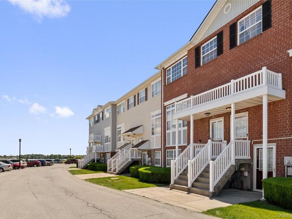 179 Surf Drive 114, Bronx NY 10473