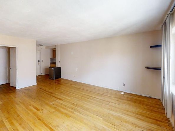30 Fleetwood Avenue 5J, Fleetwood NY 10552