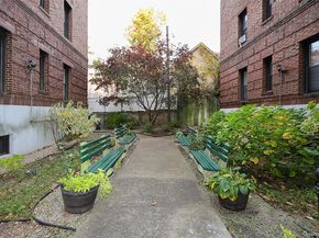 11525 Metropolitan Avenue 233, Kew Gardens NY 11418