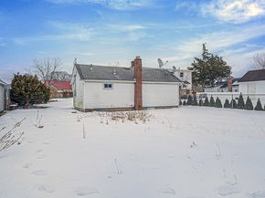 1049 Woodcrest Avenue, Riverhead NY 11901