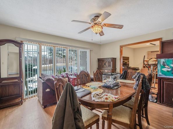 24 New Highway, Commack NY 11725