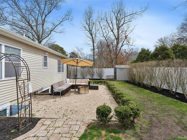 24 Woodridge Road, Hampton Bays NY 11946