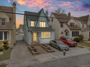 241-19 86th Road, Bellerose NY 11426