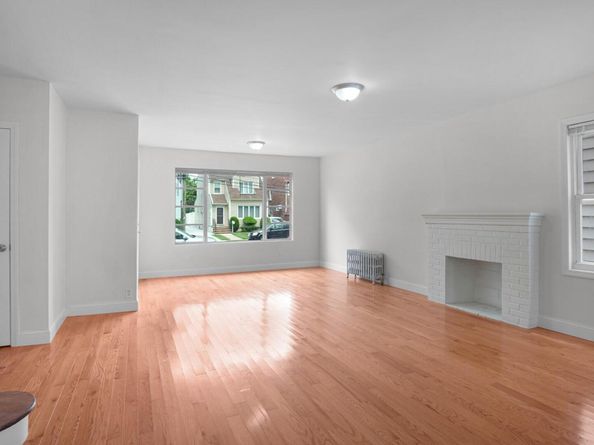 241-10 86th Avenue, Bellerose NY 11426