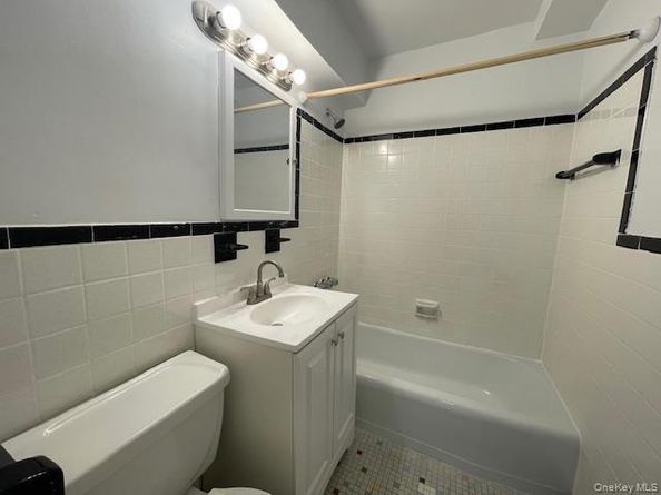 83-60 118 Street 11H, Kew Gardens NY 11415