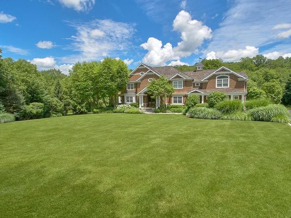 5 Sutton Farm Drive, Chappaqua NY 10514