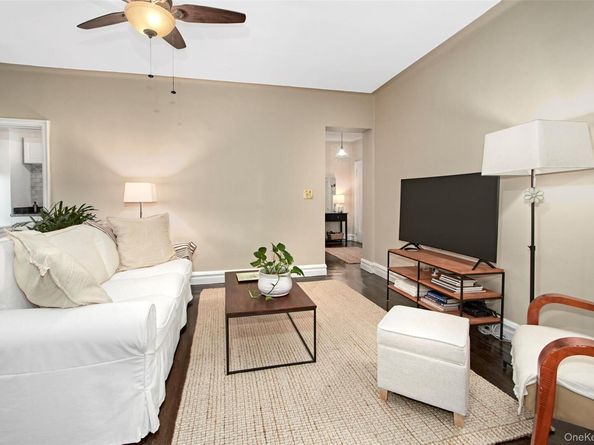 45 W Pondfield Road 1F, Bronxville NY 10708