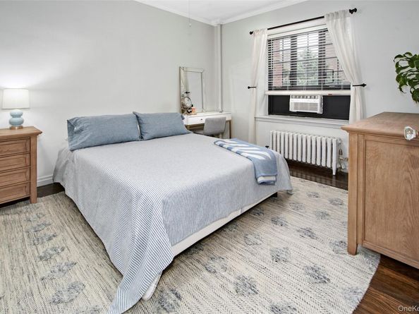 45 W Pondfield Road 1F, Bronxville NY 10708