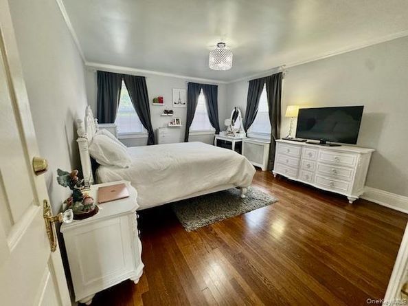 987 E Prospect Street, Woodmere NY 11598