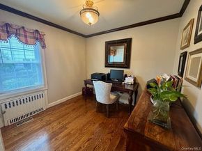 987 E Prospect Street, Woodmere NY 11598