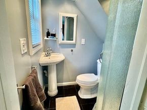 987 E Prospect Street, Woodmere NY 11598