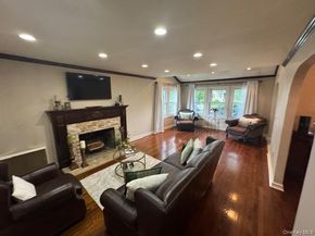 987 E Prospect Street, Woodmere NY 11598