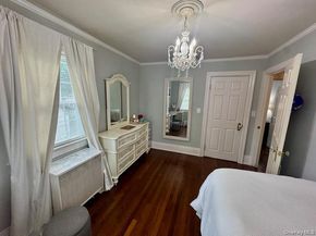 987 E Prospect Street, Woodmere NY 11598