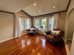 987 E Prospect Street, Woodmere NY 11598
