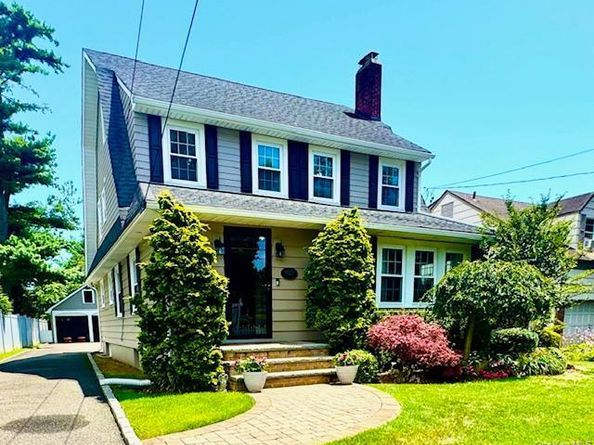 987 E Prospect Street, Woodmere NY 11598